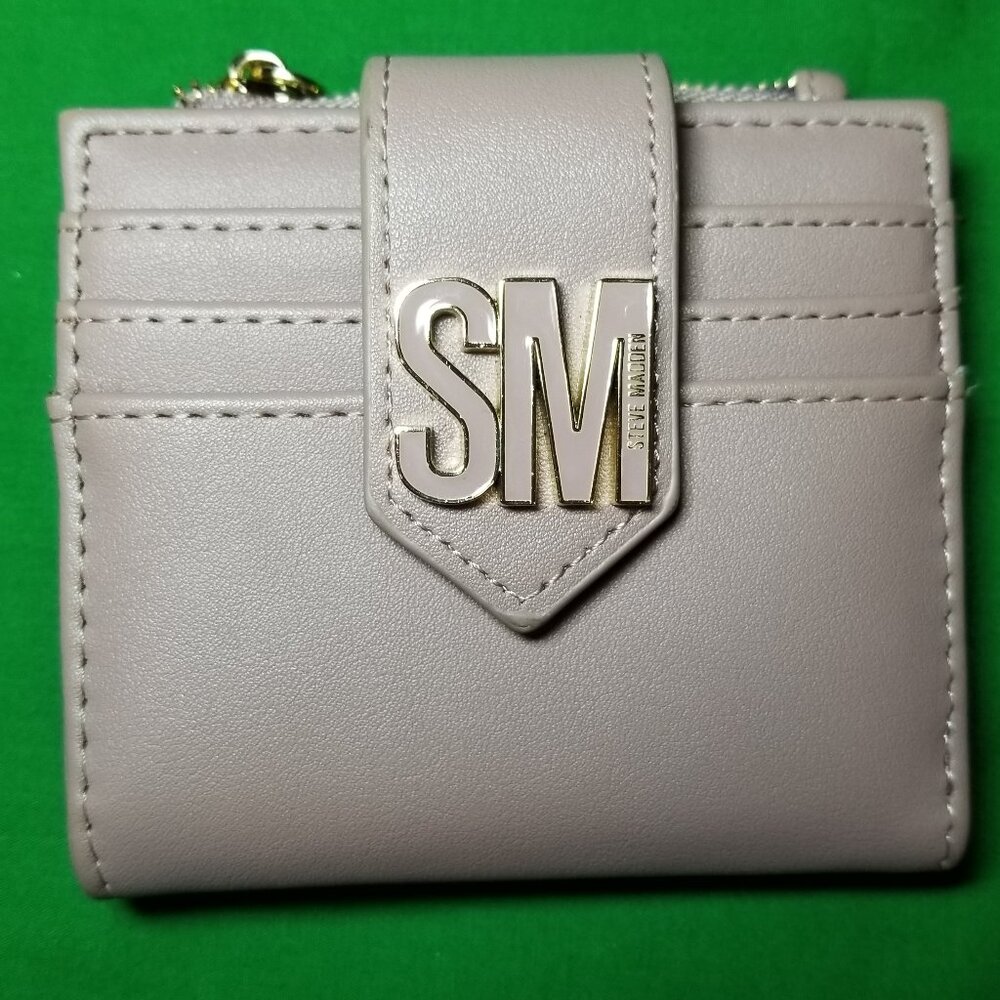 Steve Madden Pink Small Wallet‎ Bifold Patent Leather SM Logo